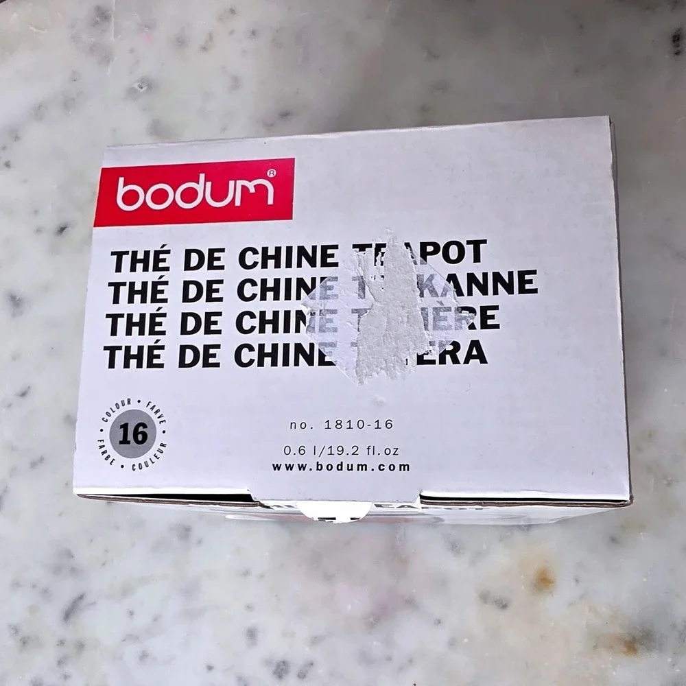Bodum The De Chine Glass Teapot 19.2oz Infuser 1810-16 Black Clear New Open Box